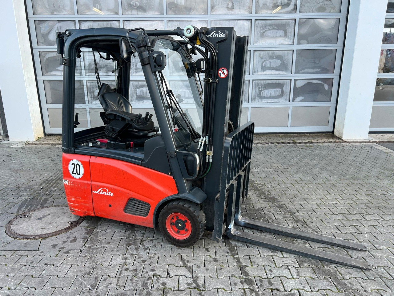 Linde E14 - 01 / Triplex: 4.10m! / SS / nur 986h! - Električni viljuškar: slika 2 Linde E14 - 01 / Triplex: 4.10m! / SS / nur 986h! - Električni viljuškar: slika 2
