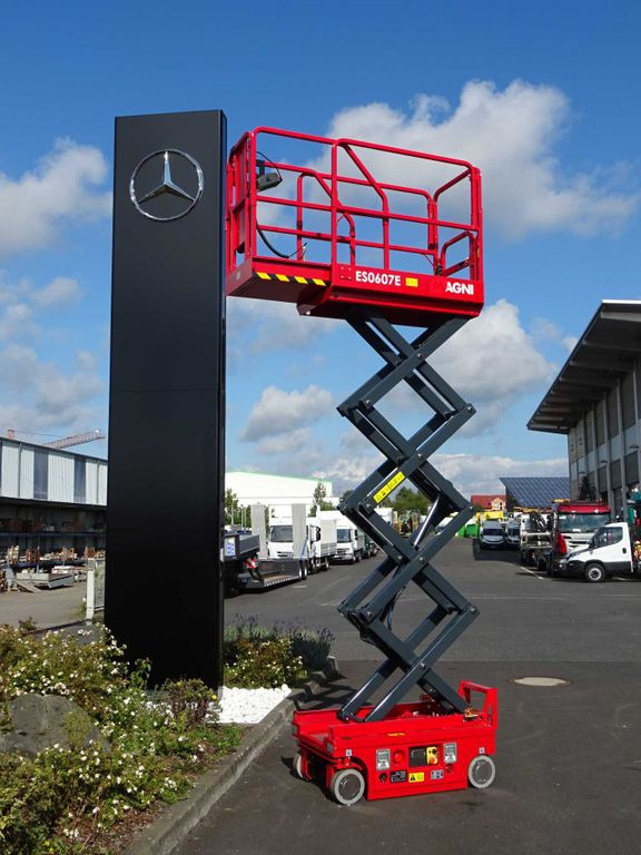 Magni ES0607E Scherenbühne // 5.6m Arbeitshöhe - Lift u obliku makaza: slika 4 Magni ES0607E Scherenbühne // 5.6m Arbeitshöhe - Lift u obliku makaza: slika 4