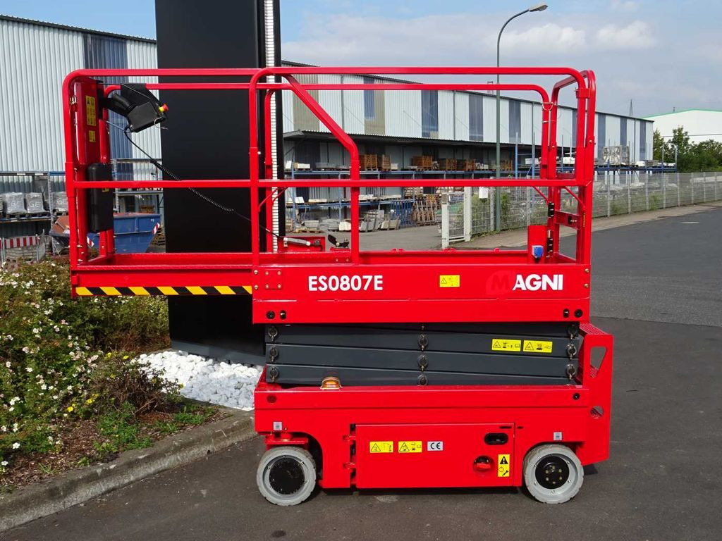 Magni ES0807E Scherenbühne // 7.8m Arbeitshöhe - Lift u obliku makaza: slika 2 Magni ES0807E Scherenbühne // 7.8m Arbeitshöhe - Lift u obliku makaza: slika 2