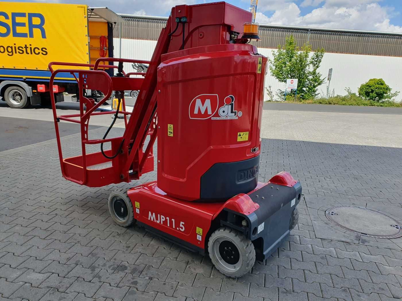 Magni MJP11.5 / Mastbühne / 11,2m! / nur 49h! - Vazdušna platforma montirana na kamion: slika 5 Magni MJP11.5 / Mastbühne / 11,2m! / nur 49h! - Vazdušna platforma montirana na kamion: slika 5