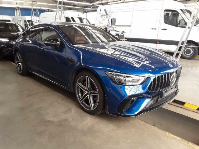 Mercedes-Benz AMG GT 63 S Keramik+AirM+Burm+Distr+SitzKlima - Coupe: slika 2 Mercedes-Benz AMG GT 63 S Keramik+AirM+Burm+Distr+SitzKlima - Coupe: slika 2