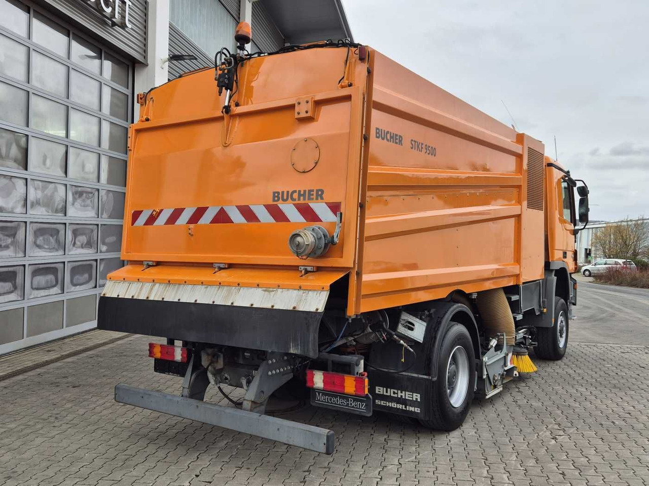 Autočistilica Mercedes-Benz Actros 2032 A 4x4 Bucher STKF 9500 Airport 30x: slika 9