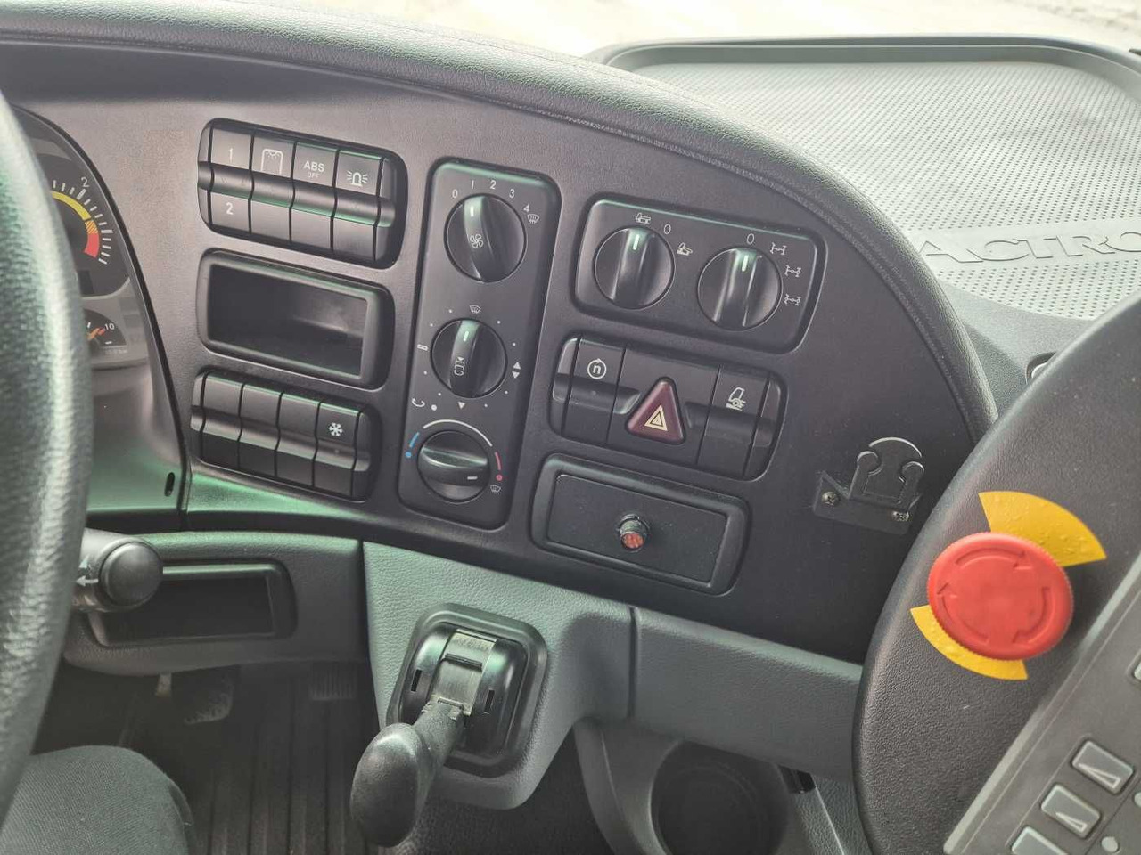 Mercedes-Benz Actros 2032 A 4x4 Bucher STKF 9500 Airport 30x Mercedes-Benz Actros 2032 A 4x4 Bucher STKF 9500 Airport 30x: slika 13