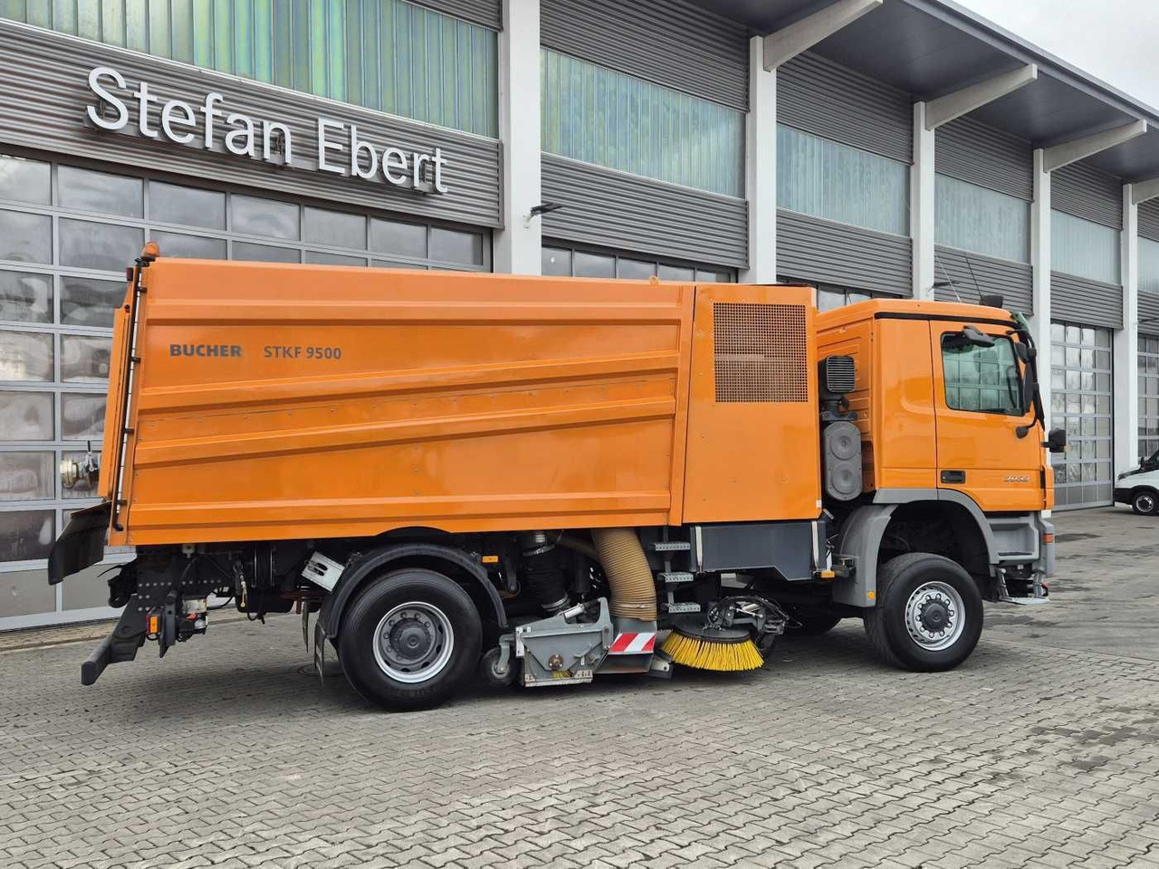 Mercedes-Benz Actros 2032 A 4x4 Bucher STKF 9500 Airport 30x Mercedes-Benz Actros 2032 A 4x4 Bucher STKF 9500 Airport 30x: slika 6