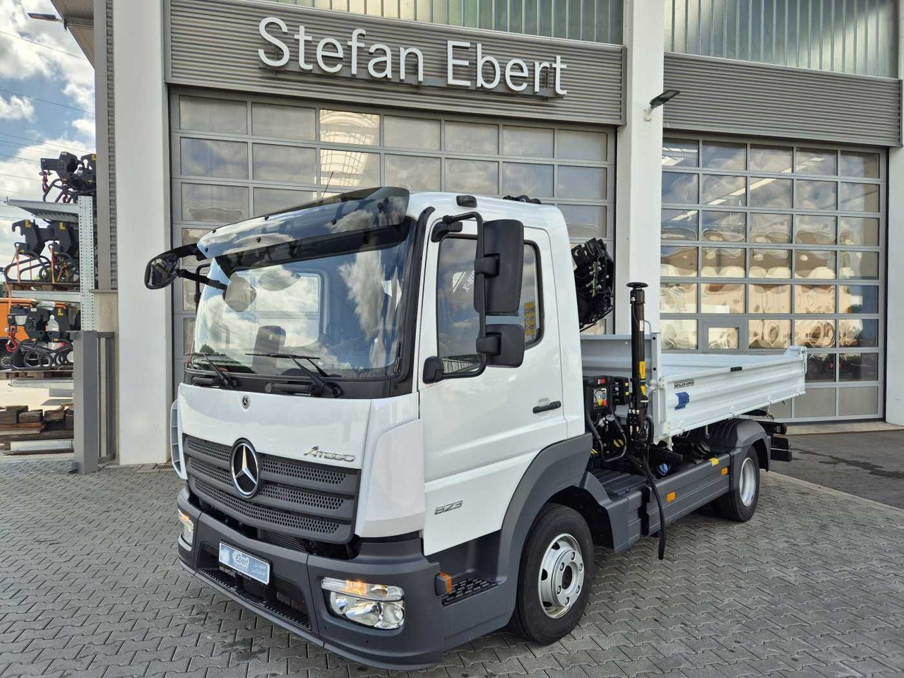 Mercedes-Benz Atego 823 KK Kipper+Kran+Funk+Greifersteuerung - Dostavno vozilo istovarivač: slika 2 Mercedes-Benz Atego 823 KK Kipper+Kran+Funk+Greifersteuerung - Dostavno vozilo istovarivač: slika 2