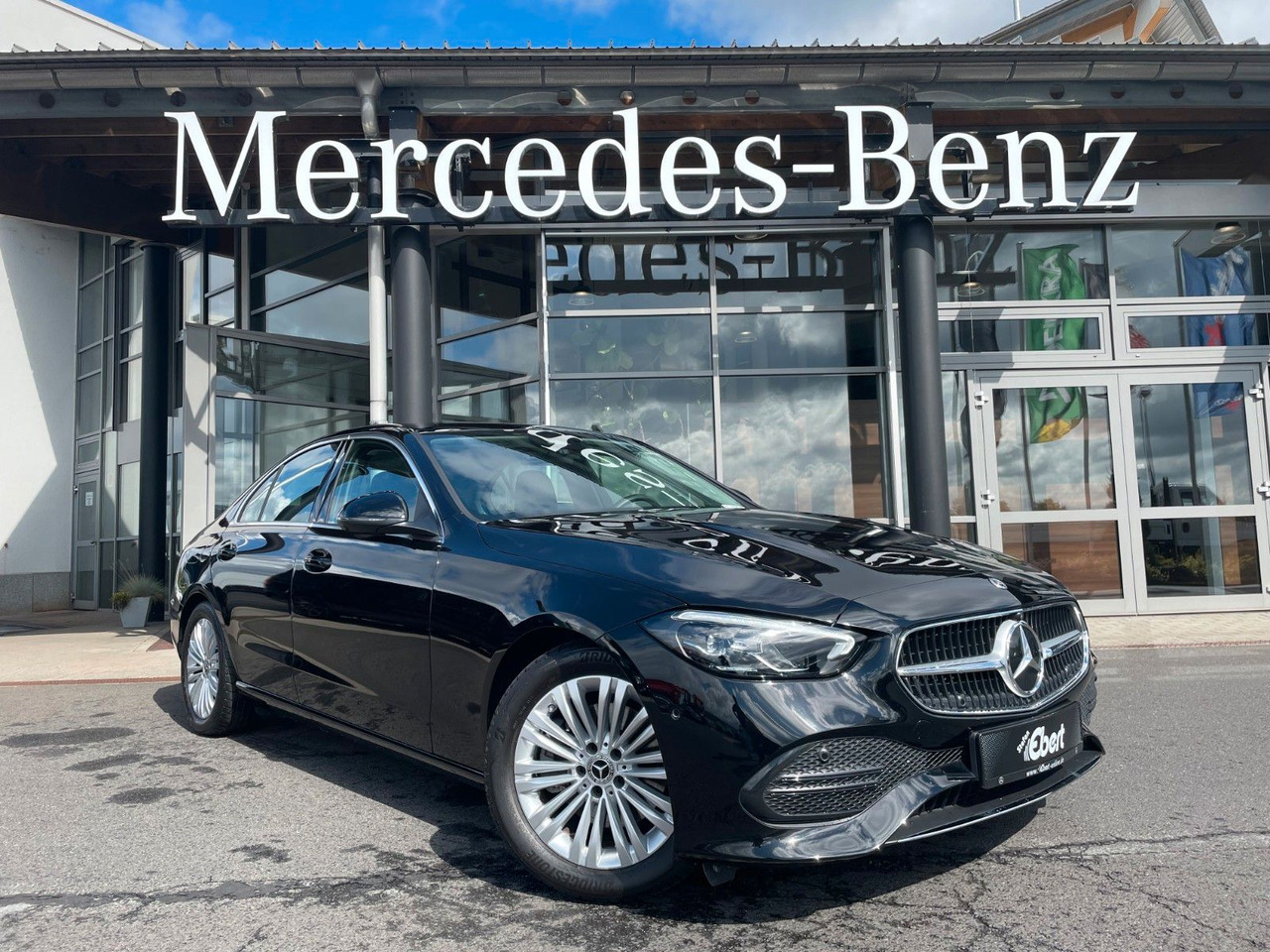 Mercedes-Benz C 200 d AVANTGARDE 360°+TOTW+Carplay+Ambiente - Limuzina: slika 1 Mercedes-Benz C 200 d AVANTGARDE 360°+TOTW+Carplay+Ambiente - Limuzina: slika 1