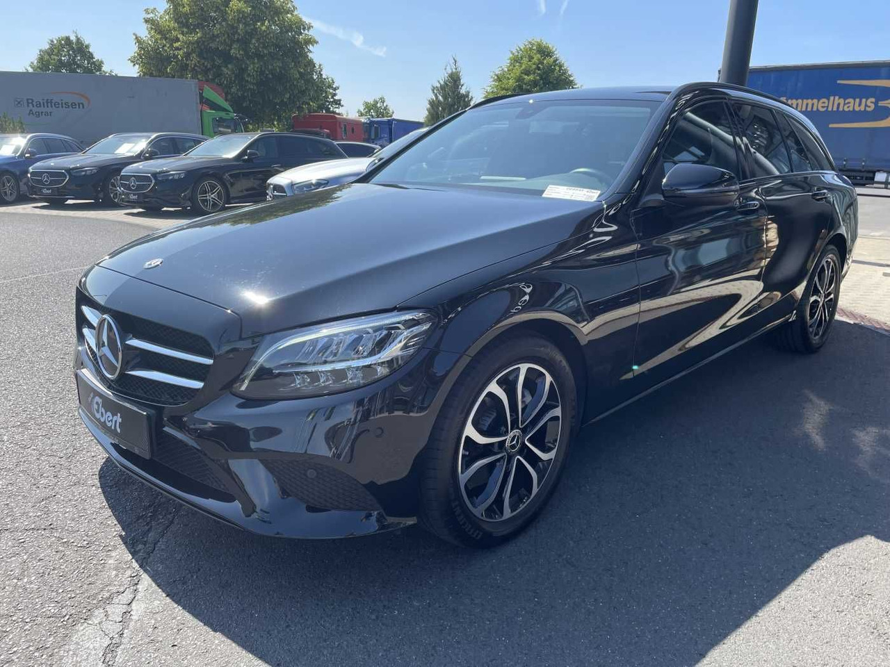 Mercedes-Benz C 220 d T 9G Avantgarde R-Kamera+AHK +Burmester+ - Automobil: slika 2 Mercedes-Benz C 220 d T 9G Avantgarde R-Kamera+AHK +Burmester+ - Automobil: slika 2