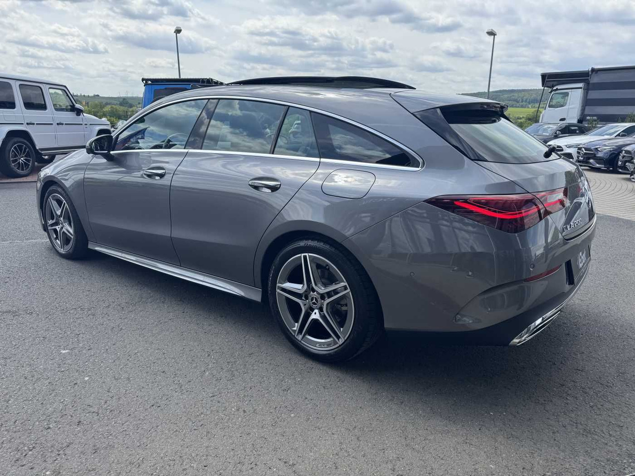 Mercedes-Benz CLA 200 AMG+Pano+MultiBeam+DistrPro+HUD+360 - Automobil: slika 3 Mercedes-Benz CLA 200 AMG+Pano+MultiBeam+DistrPro+HUD+360 - Automobil: slika 3