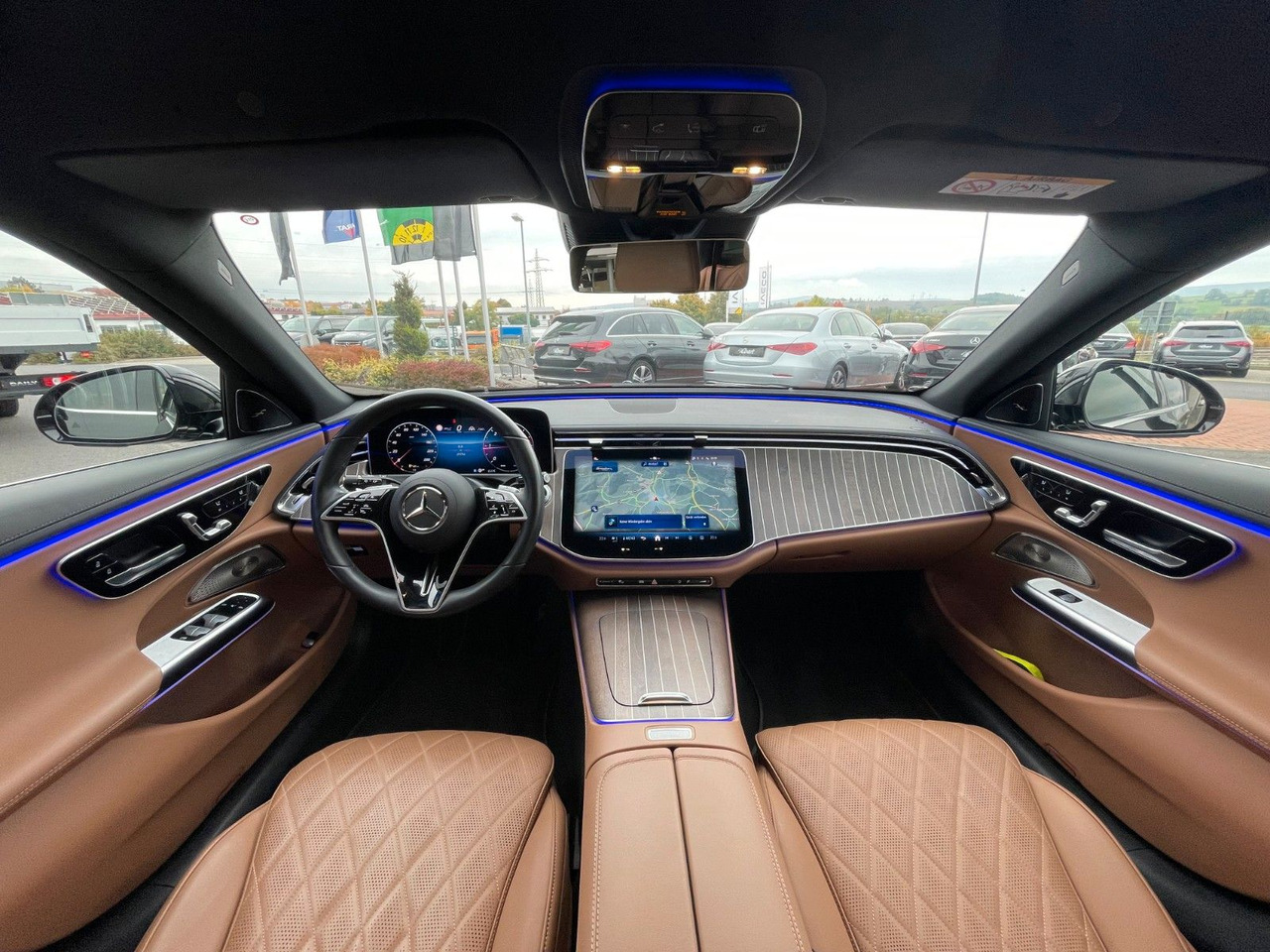 Mercedes-Benz E 220 d T Exclusive Nappa+AHK+360°+Burm+Sitzklim - Karavan: slika 1 Mercedes-Benz E 220 d T Exclusive Nappa+AHK+360°+Burm+Sitzklim - Karavan: slika 1