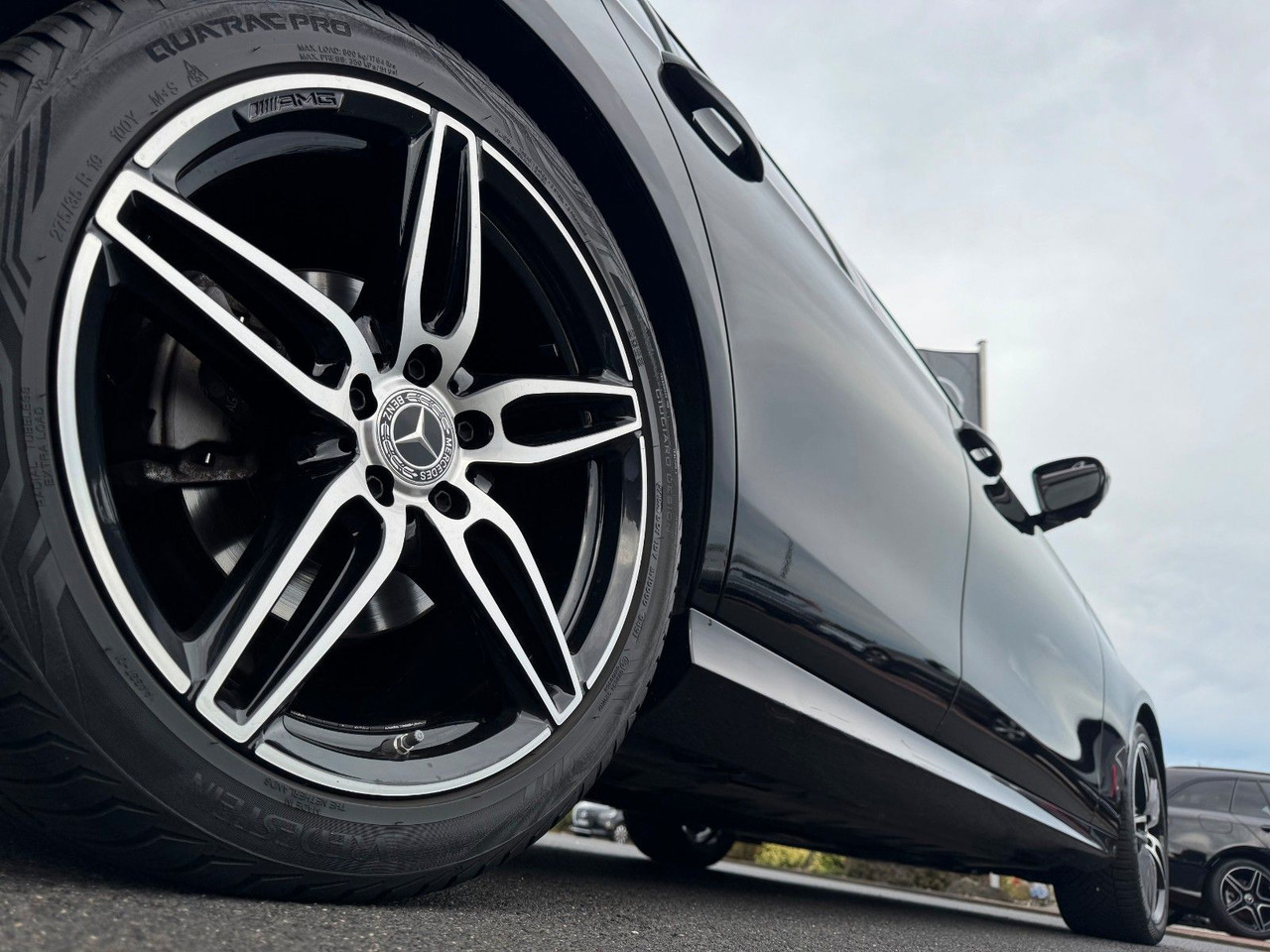 Mercedes-Benz E 220d T 4M+AMG+Pano+Brum+360+Night - Karavan: slika 5 Mercedes-Benz E 220d T 4M+AMG+Pano+Brum+360+Night - Karavan: slika 5