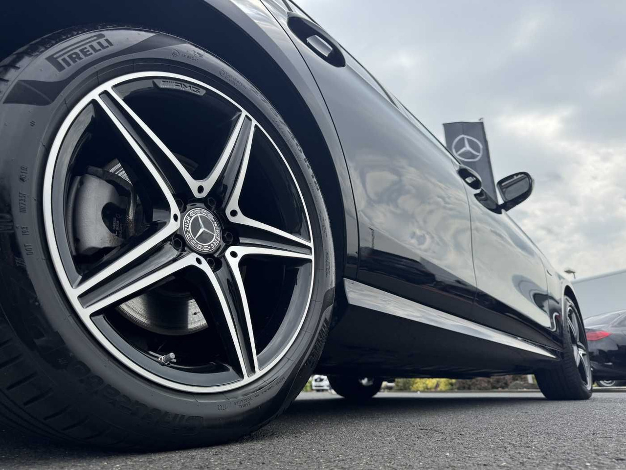 Mercedes-Benz E 300de 9G AMG+Pano+Memory+Ambiente+ RFK+Night - Limuzina: slika 5 Mercedes-Benz E 300de 9G AMG+Pano+Memory+Ambiente+ RFK+Night - Limuzina: slika 5