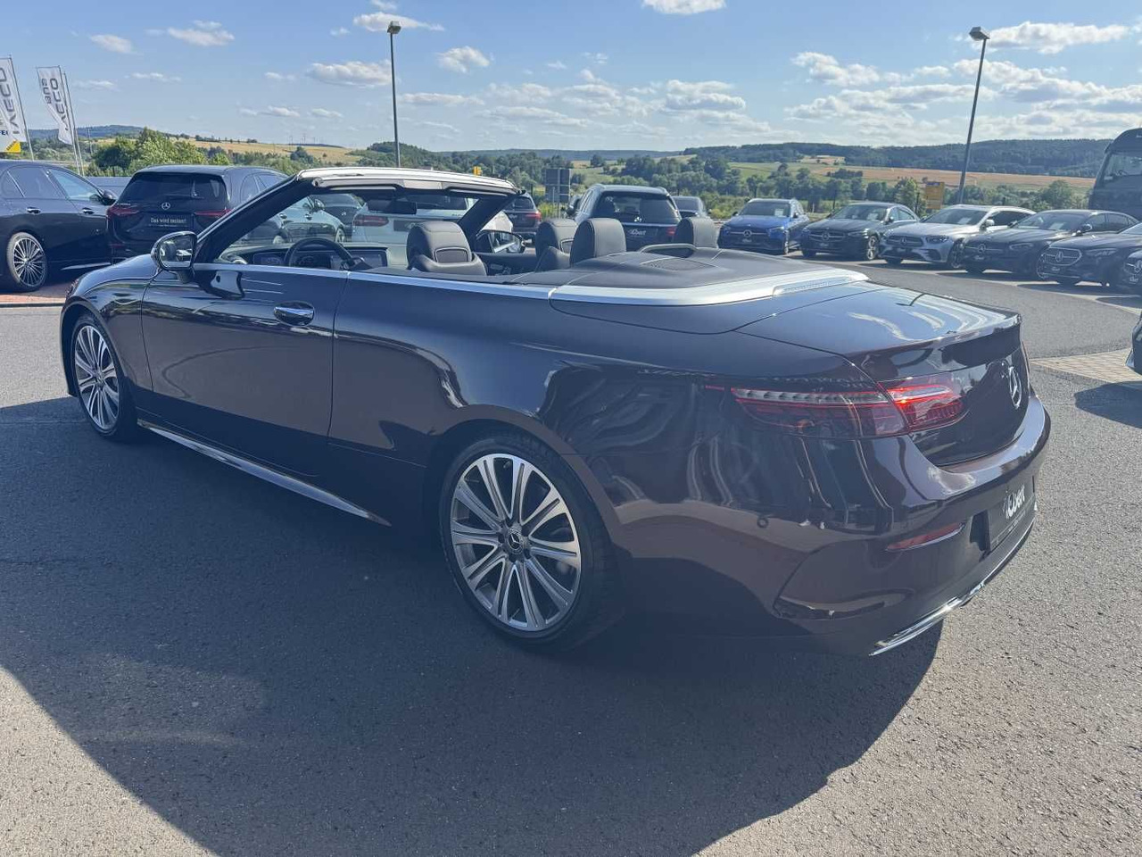 Mercedes-Benz E 400d Cabrio VOLL+AMG+Massage+Distr+Burm - Automobil: slika 3 Mercedes-Benz E 400d Cabrio VOLL+AMG+Massage+Distr+Burm - Automobil: slika 3