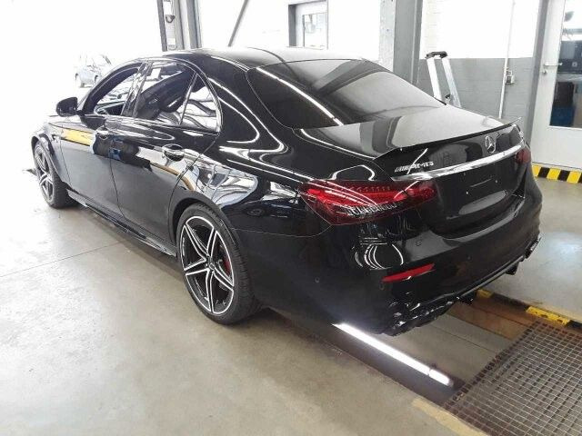 Mercedes-Benz E 63 AMG S Pano+Burm+AirM+HUD+360+uvm. - Limuzina: slika 2 Mercedes-Benz E 63 AMG S Pano+Burm+AirM+HUD+360+uvm. - Limuzina: slika 2