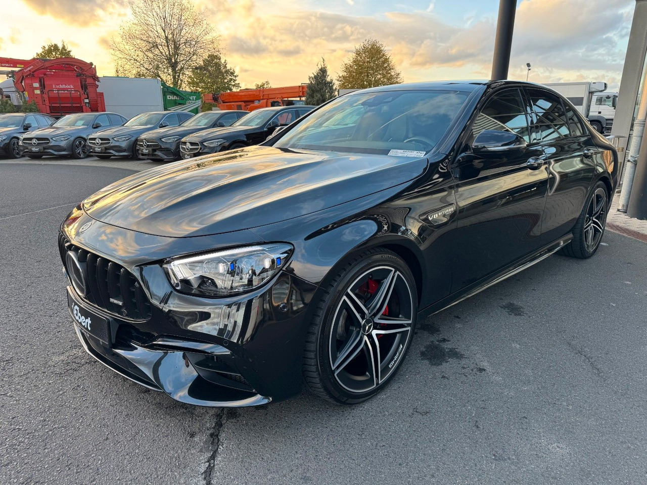 Mercedes-Benz E 63 AMG S Pano+Burm+AirM+HUD+360+uvm. - Limuzina: slika 2 Mercedes-Benz E 63 AMG S Pano+Burm+AirM+HUD+360+uvm. - Limuzina: slika 2