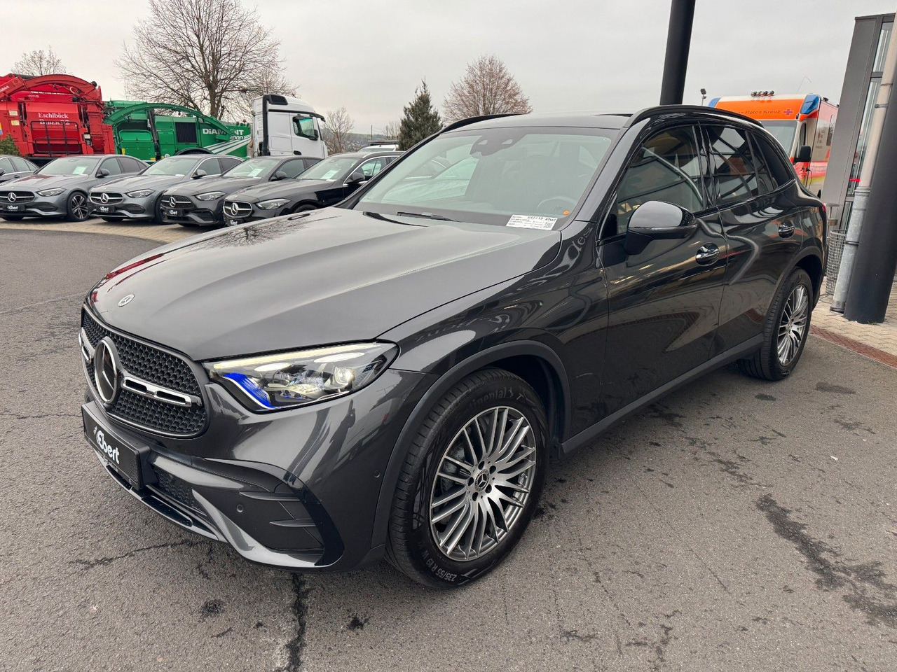 Mercedes-Benz GLC 220d 4M AMG+AHK+Burm+STH+360+Night - SUVSUV: slika 2 Mercedes-Benz GLC 220d 4M AMG+AHK+Burm+STH+360+Night - SUVSUV: slika 2