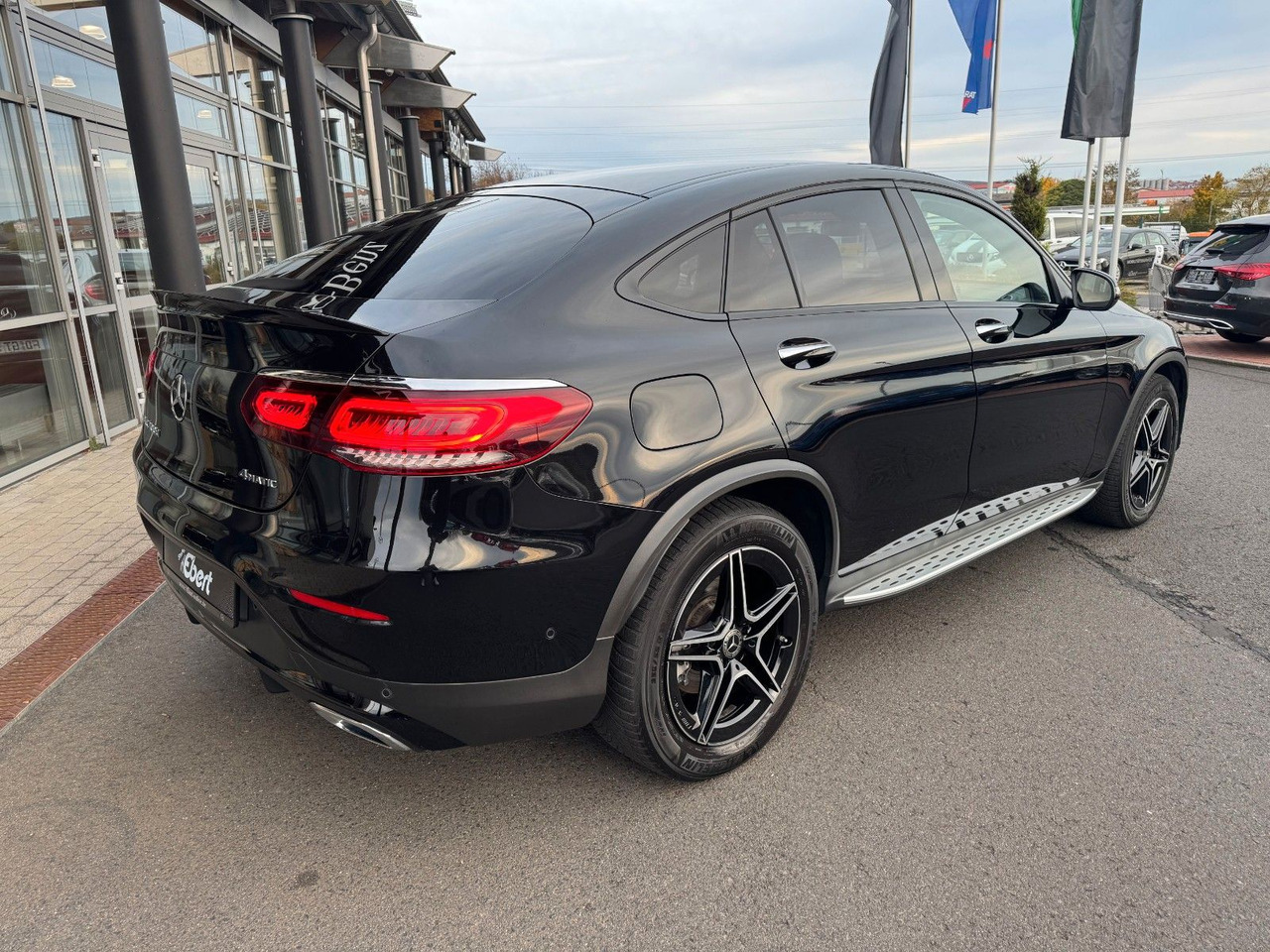 Mercedes-Benz GLC 400d 4M Coupe+AMG+Massage+AHK+Memory - Coupe: slika 4 Mercedes-Benz GLC 400d 4M Coupe+AMG+Massage+AHK+Memory - Coupe: slika 4