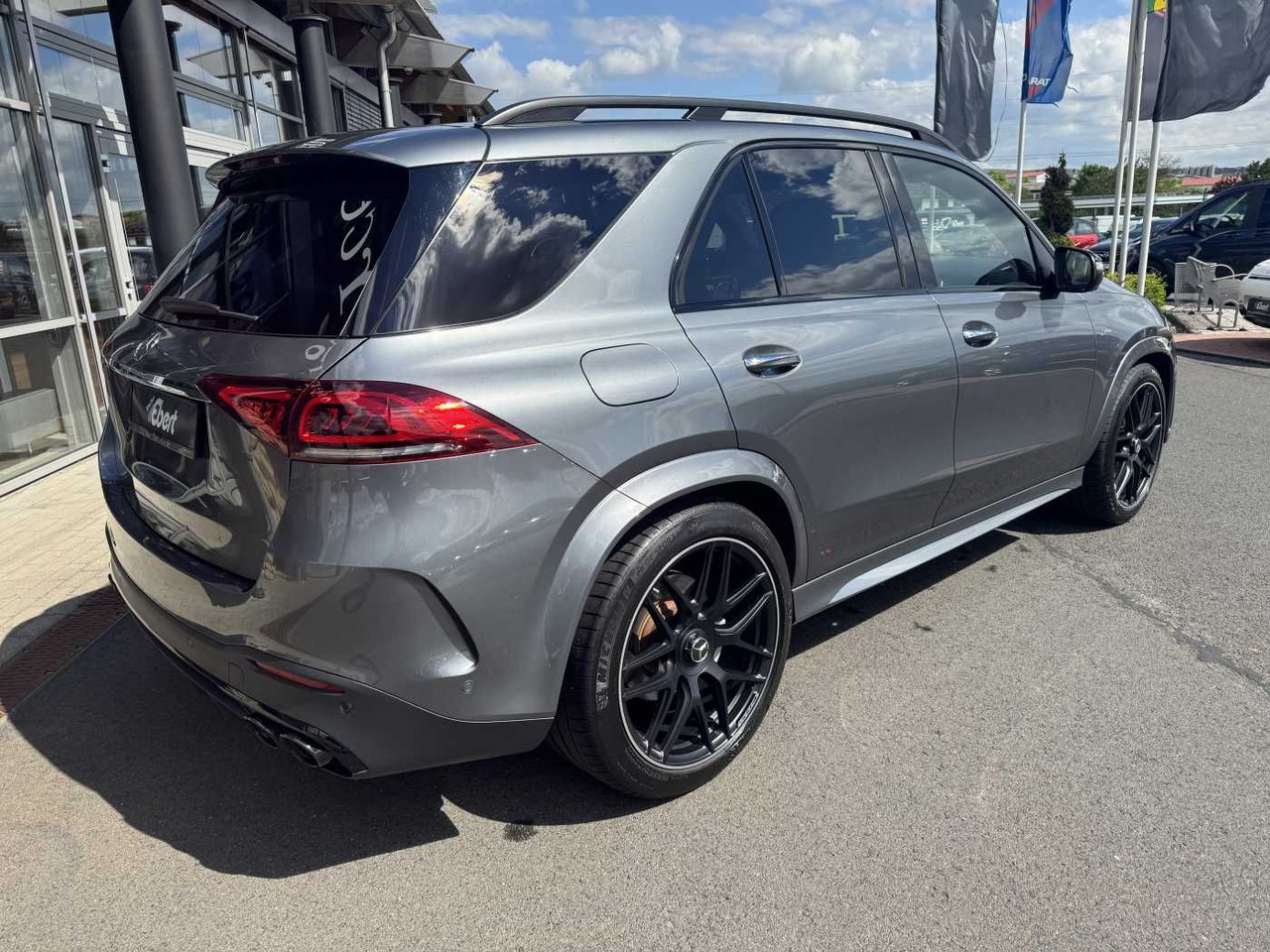 Mercedes-Benz GLE 53 AMG+Pano+Distr+ABC+Burm+StandH+HUD+ 360 - SUVSUV: slika 4 Mercedes-Benz GLE 53 AMG+Pano+Distr+ABC+Burm+StandH+HUD+ 360 - SUVSUV: slika 4