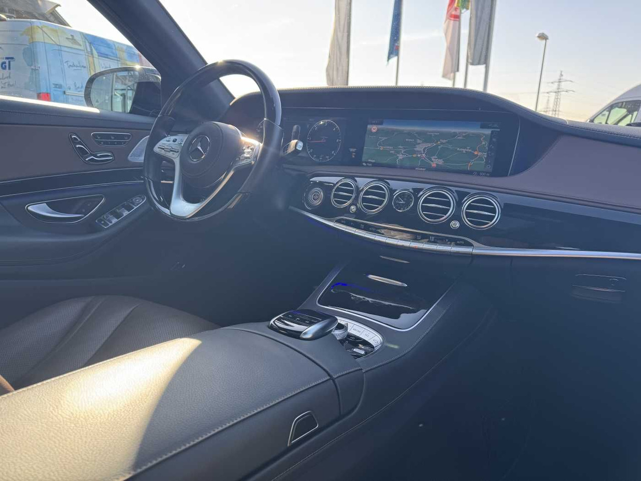 Mercedes-Benz S 400d 4M AMG+Pano+Burm+Distr+Massage+ HUD Mercedes-Benz S 400d 4M AMG+Pano+Burm+Distr+Massage+ HUD: slika 13