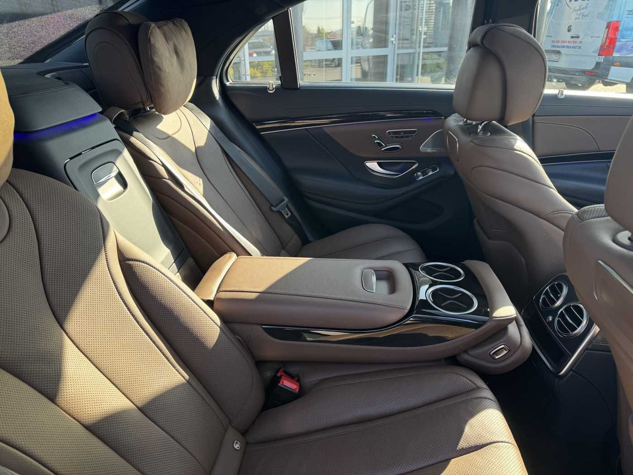 Mercedes-Benz S 400d 4M AMG+Pano+Burm+Distr+Massage+ HUD Mercedes-Benz S 400d 4M AMG+Pano+Burm+Distr+Massage+ HUD: slika 7