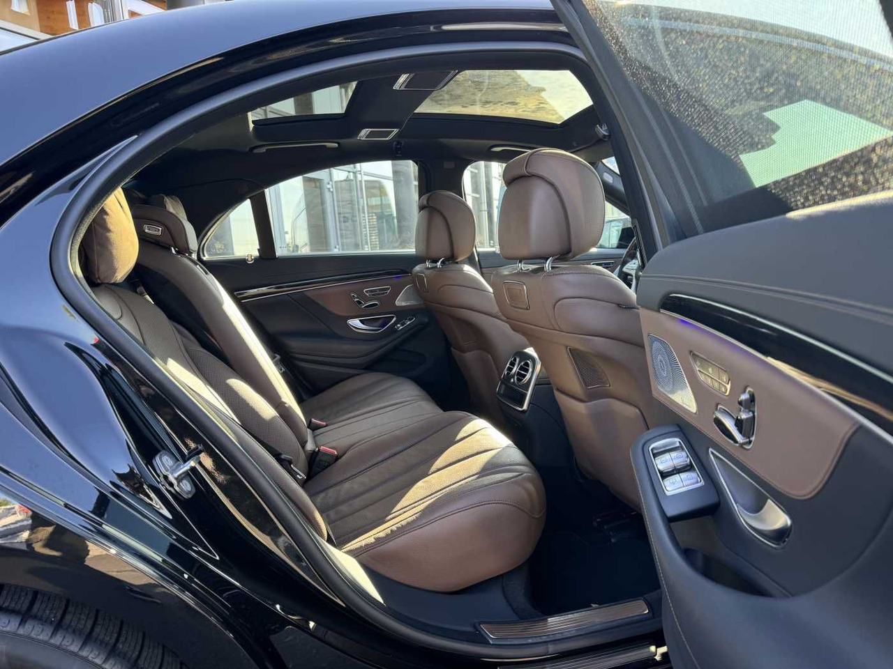 Mercedes-Benz S 400d 4M AMG+Pano+Burm+Distr+Massage+ HUD Mercedes-Benz S 400d 4M AMG+Pano+Burm+Distr+Massage+ HUD: slika 6