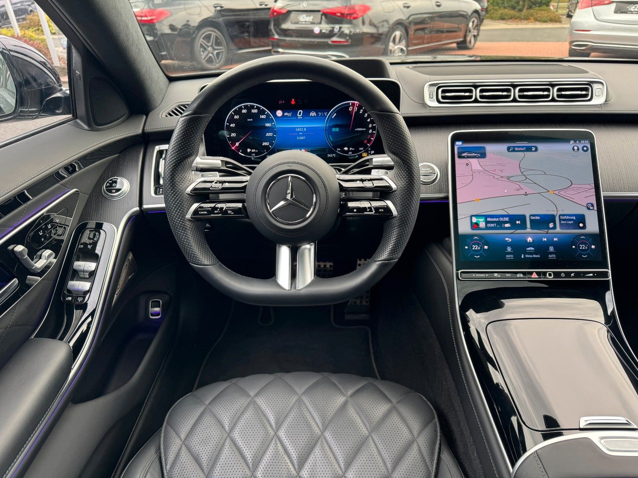 Limuzina Mercedes-Benz S 580e AMG+Pano+Digital+Burm+3D+AirM+HUD+360+: slika 19