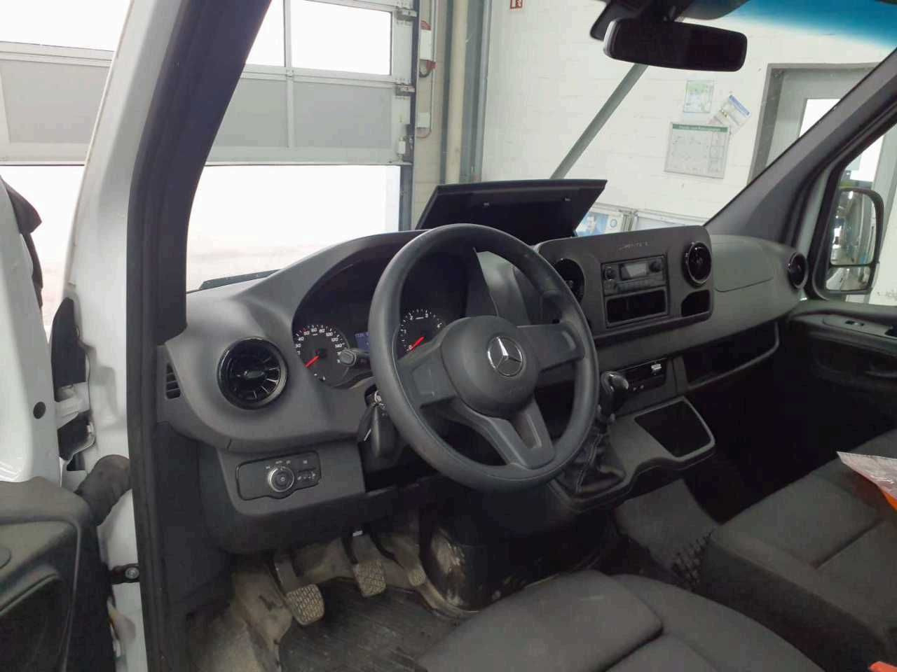 Mercedes-Benz Sprinter 315 CDI DoKa/Mixto AHK3,5t Klima Kamera - Putnički kombi, Dostavno vozilo sa duplom kabinom: slika 5 Mercedes-Benz Sprinter 315 CDI DoKa/Mixto AHK3,5t Klima Kamera - Putnički kombi, Dostavno vozilo sa duplom kabinom: slika 5