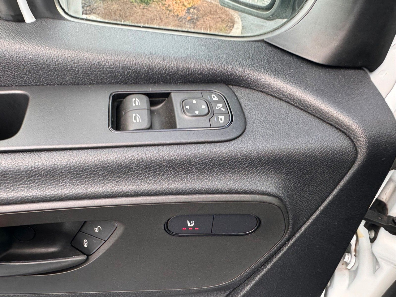 Furgon Mercedes-Benz Sprinter 317 CDI 3665 9G Klima 360 SHZ MBUX: slika 11 Furgon Mercedes-Benz Sprinter 317 CDI 3665 9G Klima 360 SHZ MBUX: slika 11