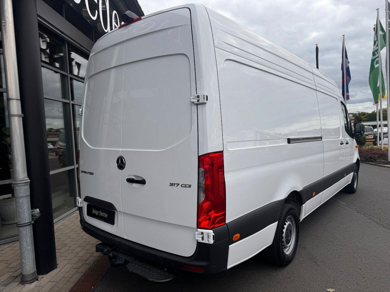 Mercedes-Benz Sprinter 317 CDI 9G 4325 Klima AHK Kamera - Furgon: slika 4 Mercedes-Benz Sprinter 317 CDI 9G 4325 Klima AHK Kamera - Furgon: slika 4