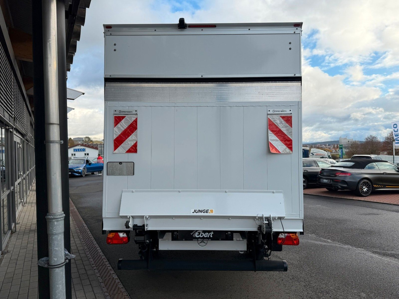 Mercedes-Benz Sprinter 317 CDI Koffer LBW Klima Kamera MBUX - Dostavno vozilo sa zatvorenim sandukom: slika 5 Mercedes-Benz Sprinter 317 CDI Koffer LBW Klima Kamera MBUX - Dostavno vozilo sa zatvorenim sandukom: slika 5