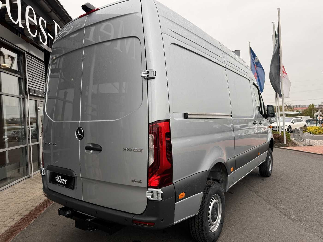 Mercedes-Benz Sprinter 319 CDI 4x4 3665 Klima Standheiz AHK - Furgon: slika 4 Mercedes-Benz Sprinter 319 CDI 4x4 3665 Klima Standheiz AHK - Furgon: slika 4