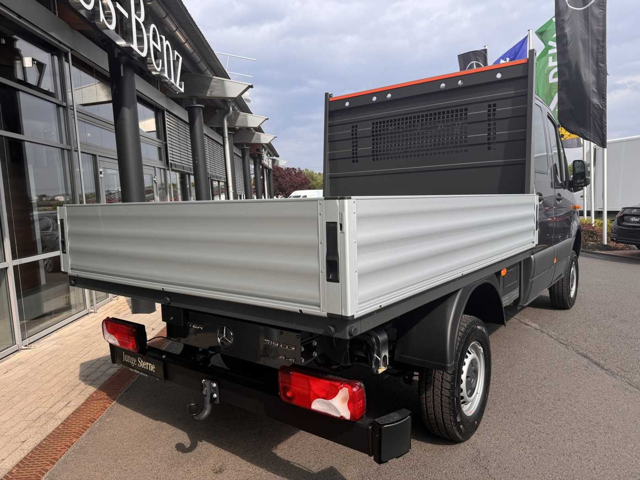 Mercedes-Benz Sprinter 319 CDI 4x4 DoKa AHK3,5 Klima Kamera - Dostavno vozilo sa ceradom, Dostavno vozilo sa duplom kabinom: slika 4 Mercedes-Benz Sprinter 319 CDI 4x4 DoKa AHK3,5 Klima Kamera - Dostavno vozilo sa ceradom, Dostavno vozilo sa duplom kabinom: slika 4