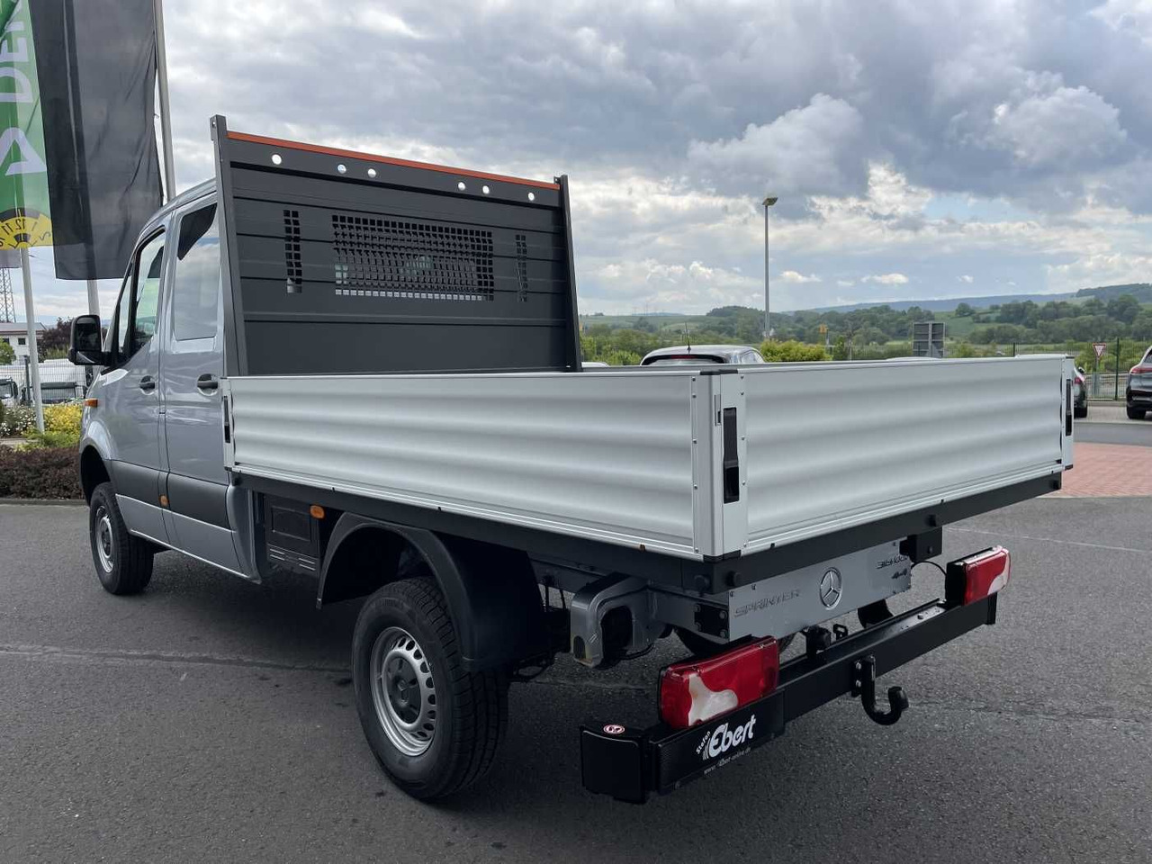 Mercedes-Benz Sprinter 319 CDI 4x4 DoKa Klima Stdheiz AHK LED - Dostavno vozilo sa ceradom: slika 4 Mercedes-Benz Sprinter 319 CDI 4x4 DoKa Klima Stdheiz AHK LED - Dostavno vozilo sa ceradom: slika 4