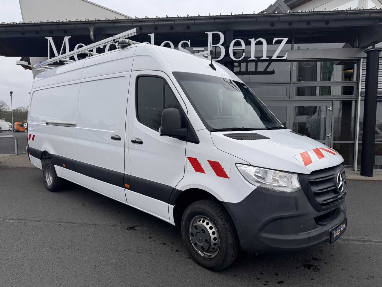 Mercedes-Benz Sprinter 516 CDI Werkstatt/Regal AHK3,5to Klima - Furgon: slika 1 Mercedes-Benz Sprinter 516 CDI Werkstatt/Regal AHK3,5to Klima - Furgon: slika 1