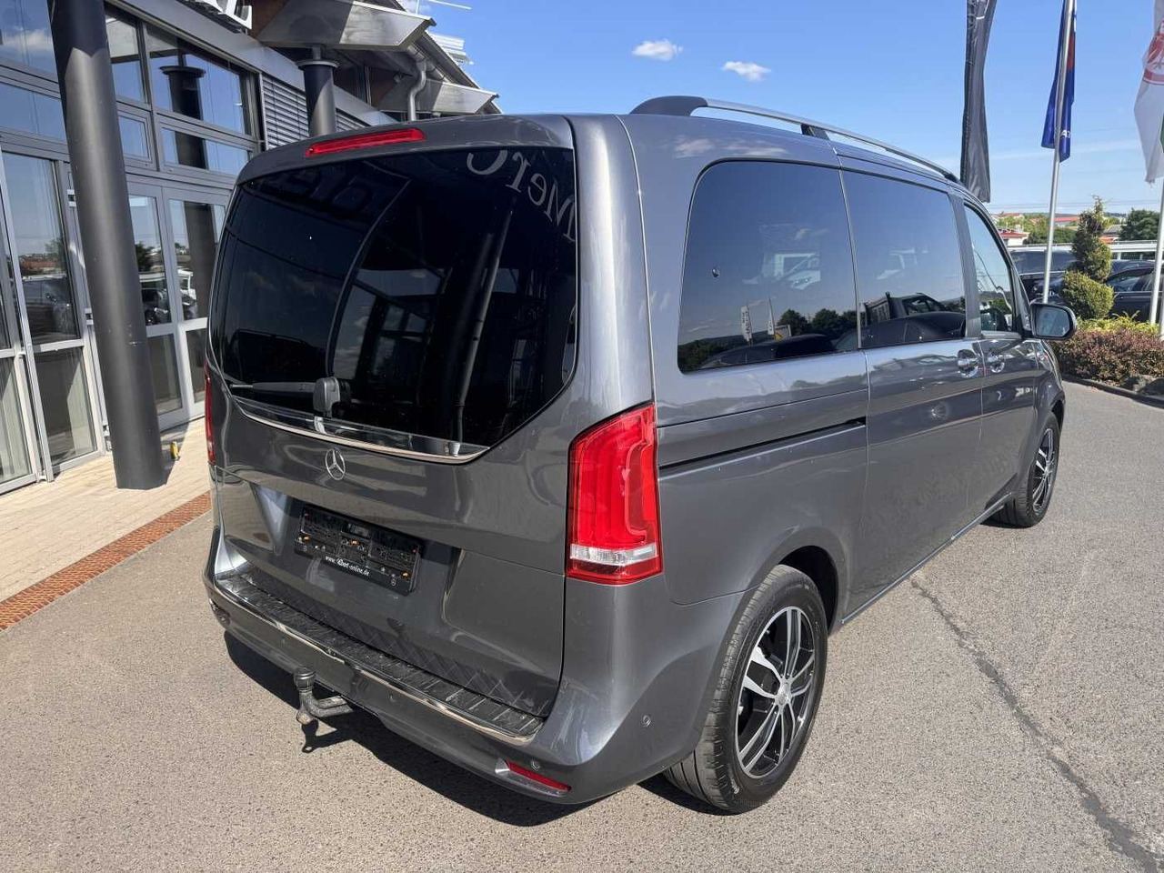 Mercedes-Benz V 220 d EDITION Liege-Paket AHK2,5 LED DAB MBUX - Karavan: slika 4 Mercedes-Benz V 220 d EDITION Liege-Paket AHK2,5 LED DAB MBUX - Karavan: slika 4