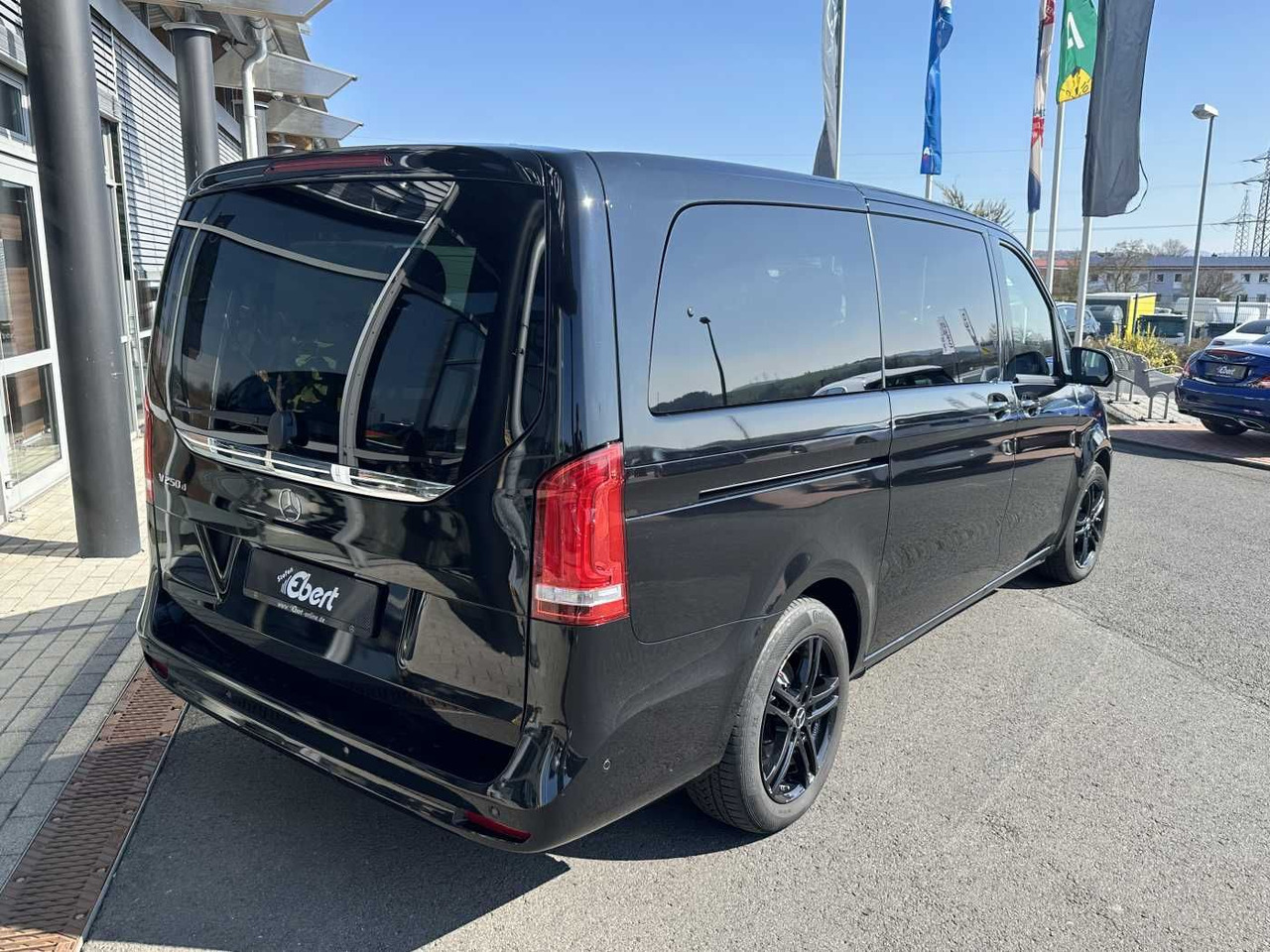 Mercedes-Benz V 250 d EDITION Leder Kamera ILS 7Sitze - Putnički kombi: slika 4 Mercedes-Benz V 250 d EDITION Leder Kamera ILS 7Sitze - Putnički kombi: slika 4