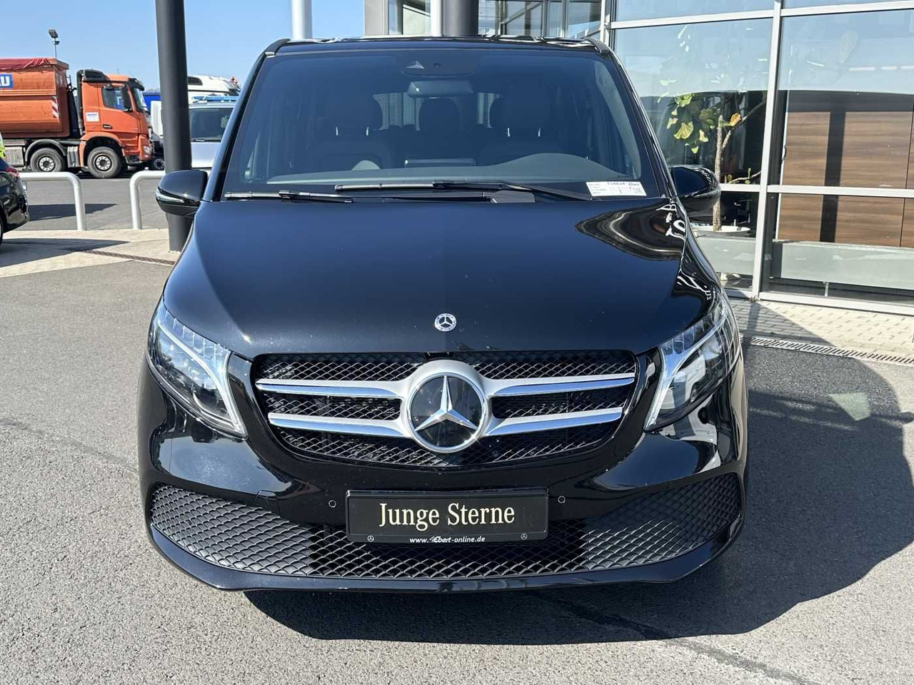 Mercedes-Benz V 250 d EDITION Leder Kamera ILS 7Sitze - Putnički kombi: slika 2 Mercedes-Benz V 250 d EDITION Leder Kamera ILS 7Sitze - Putnički kombi: slika 2