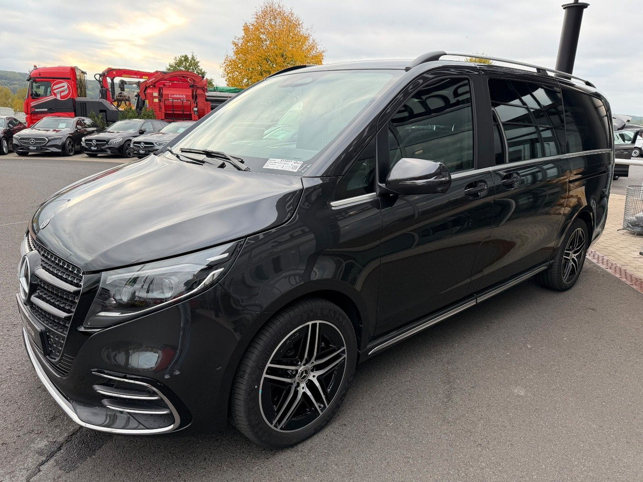 Mercedes-Benz V 300 d 4MATIC EXCLUSIVE AMG Panorama Standheiz - Karavan: slika 3 Mercedes-Benz V 300 d 4MATIC EXCLUSIVE AMG Panorama Standheiz - Karavan: slika 3