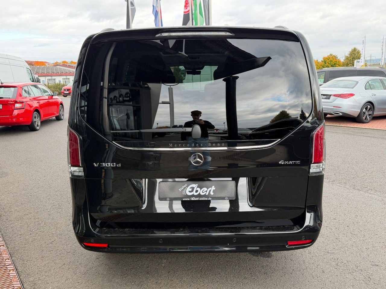 Mercedes-Benz V 300 d 4MATIC EXCLUSIVE Luxus-Sitze AHK2,5to - Karavan: slika 5 Mercedes-Benz V 300 d 4MATIC EXCLUSIVE Luxus-Sitze AHK2,5to - Karavan: slika 5