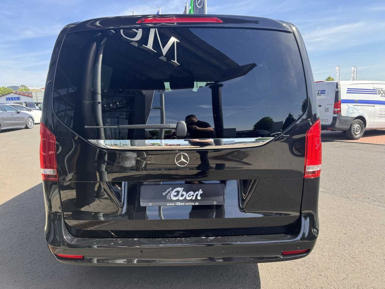 Mercedes-Benz V 300 d AVA Extralang AIRMATIC Standheiz 360Kam - Putnički kombi: slika 5 Mercedes-Benz V 300 d AVA Extralang AIRMATIC Standheiz 360Kam - Putnički kombi: slika 5