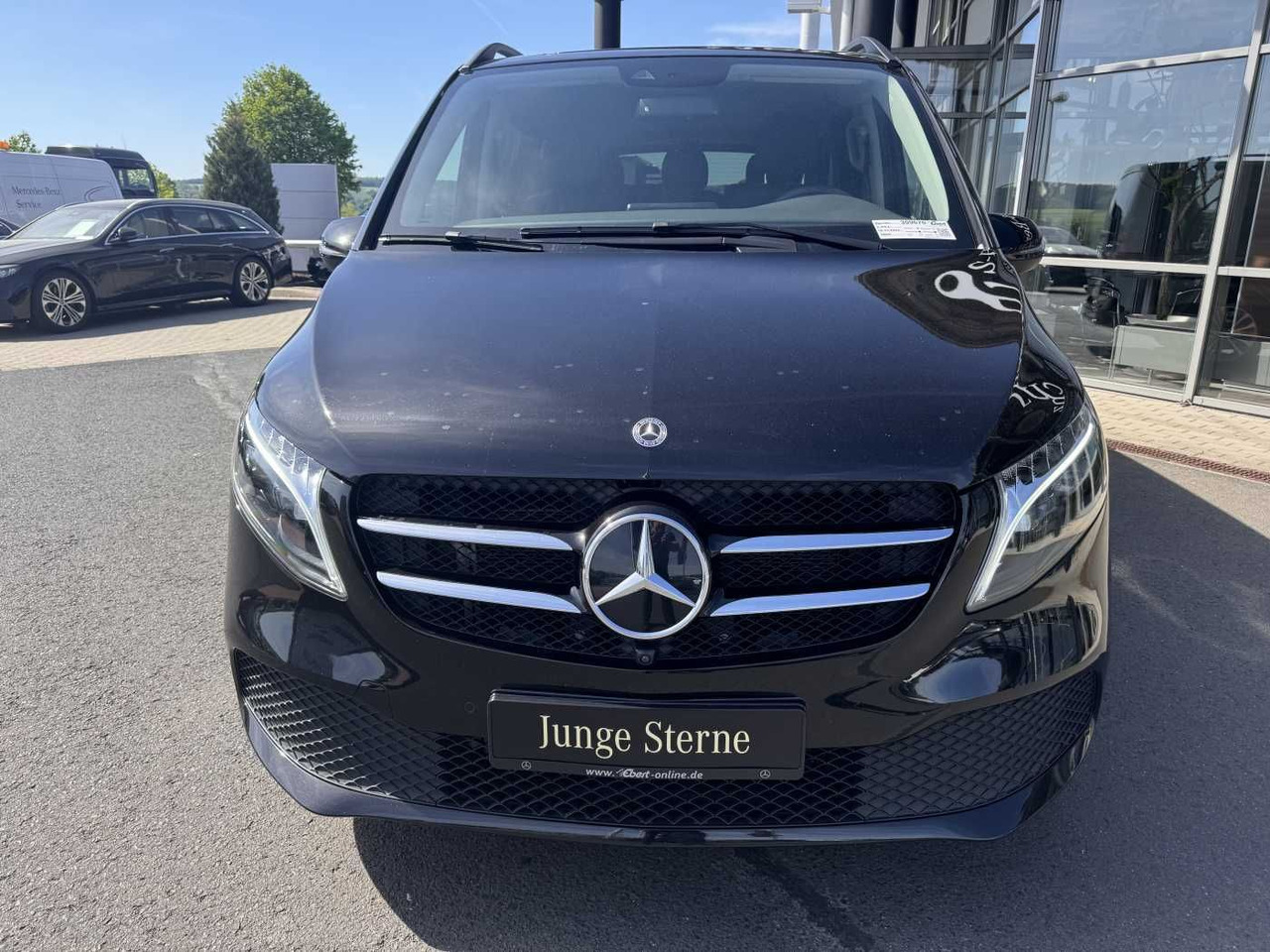 Mercedes-Benz V 300 d AVA Extralang AIRMATIC Standheiz 360Kam - Automobil: slika 2 Mercedes-Benz V 300 d AVA Extralang AIRMATIC Standheiz 360Kam - Automobil: slika 2