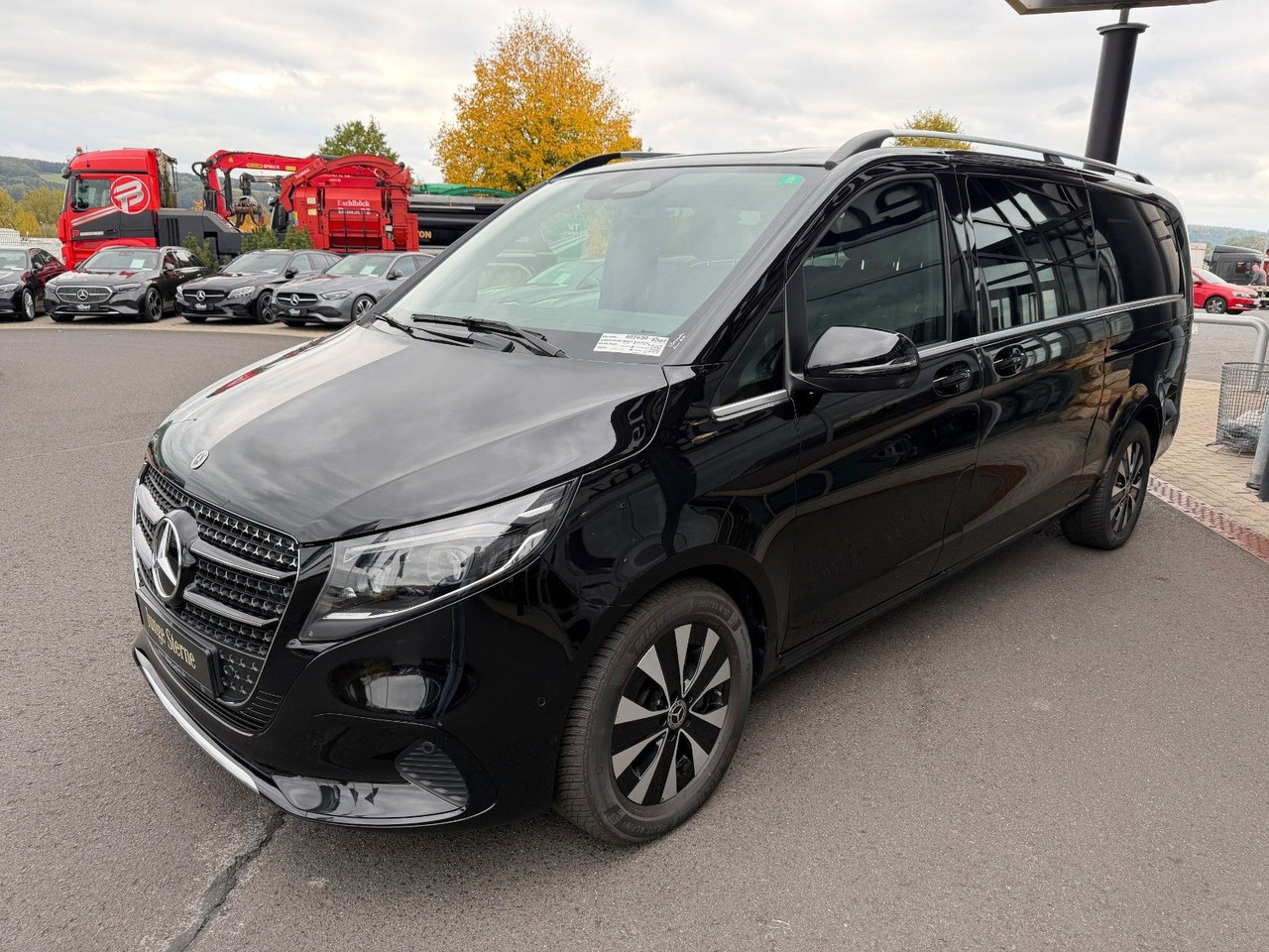 Mercedes-Benz V 300 d AVANTGARDE Extralang 360Kamera Standh - Karavan: slika 3 Mercedes-Benz V 300 d AVANTGARDE Extralang 360Kamera Standh - Karavan: slika 3