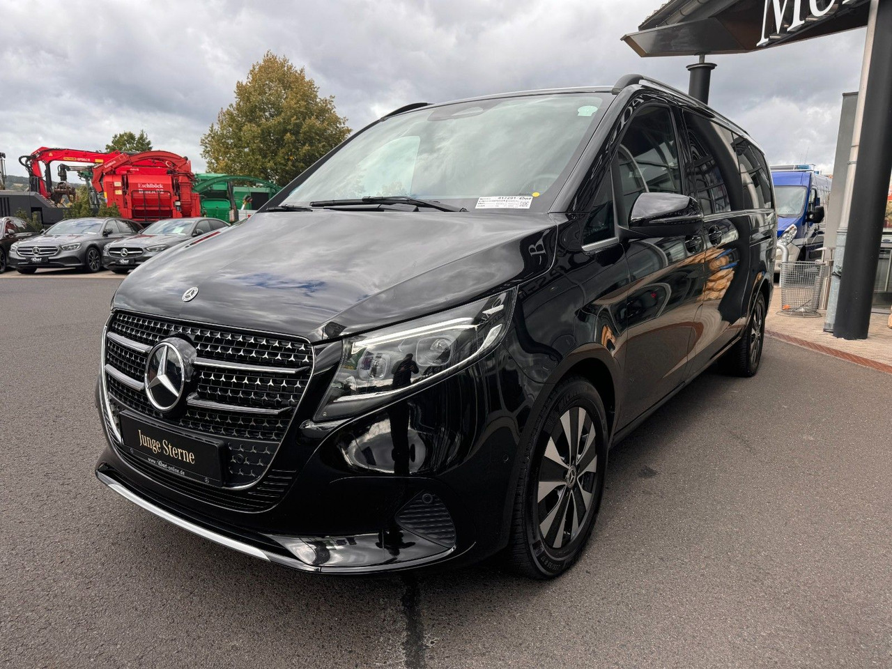 Mercedes-Benz V 300 d AVANTGARDE Extralang 360Kamera Standheiz - Karavan: slika 3 Mercedes-Benz V 300 d AVANTGARDE Extralang 360Kamera Standheiz - Karavan: slika 3