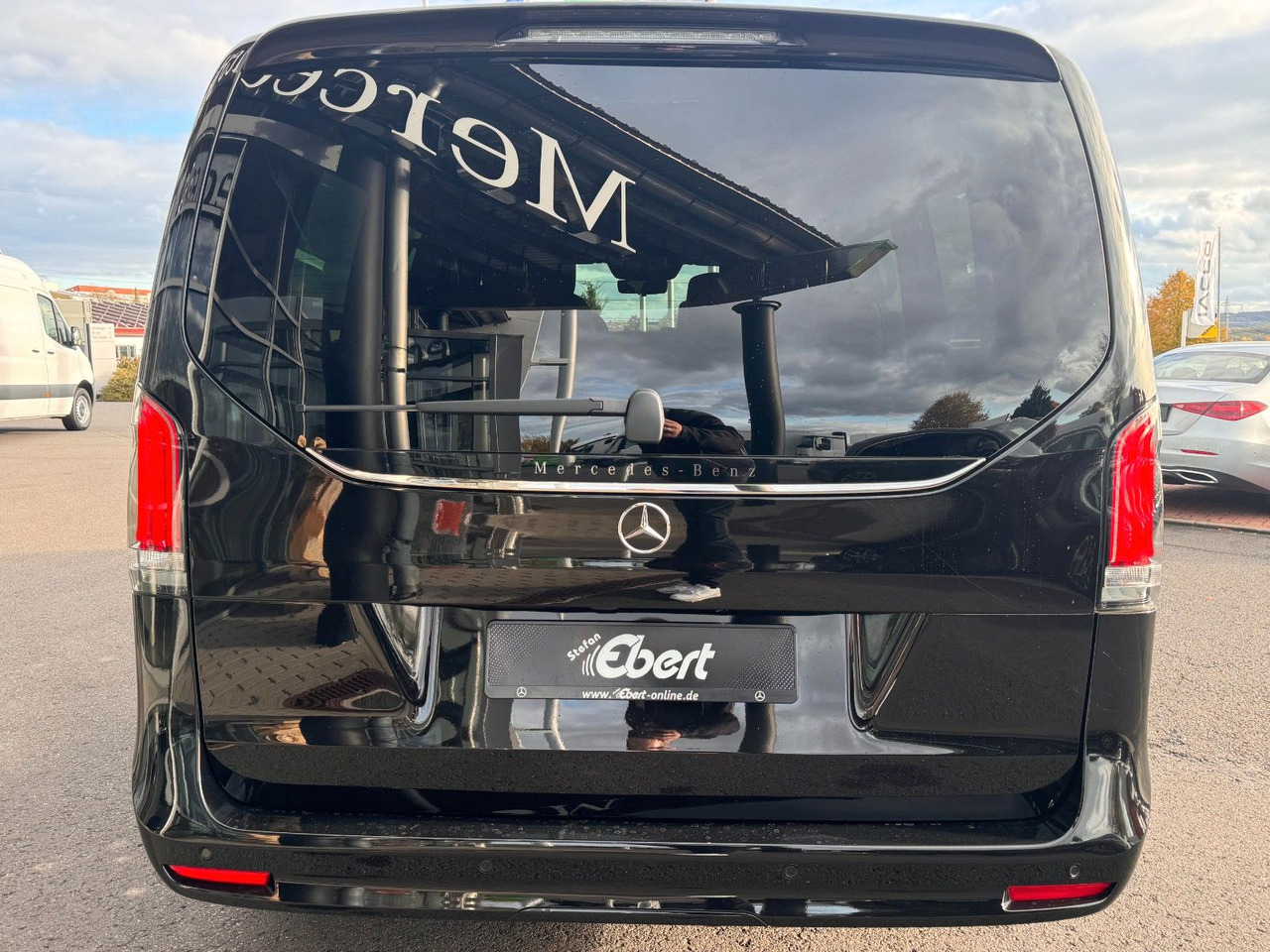 Mercedes-Benz V 300 d EXCLUSIVE AIRMATIC AHK2,5 Standheiz - Putnički kombi: slika 5 Mercedes-Benz V 300 d EXCLUSIVE AIRMATIC AHK2,5 Standheiz - Putnički kombi: slika 5