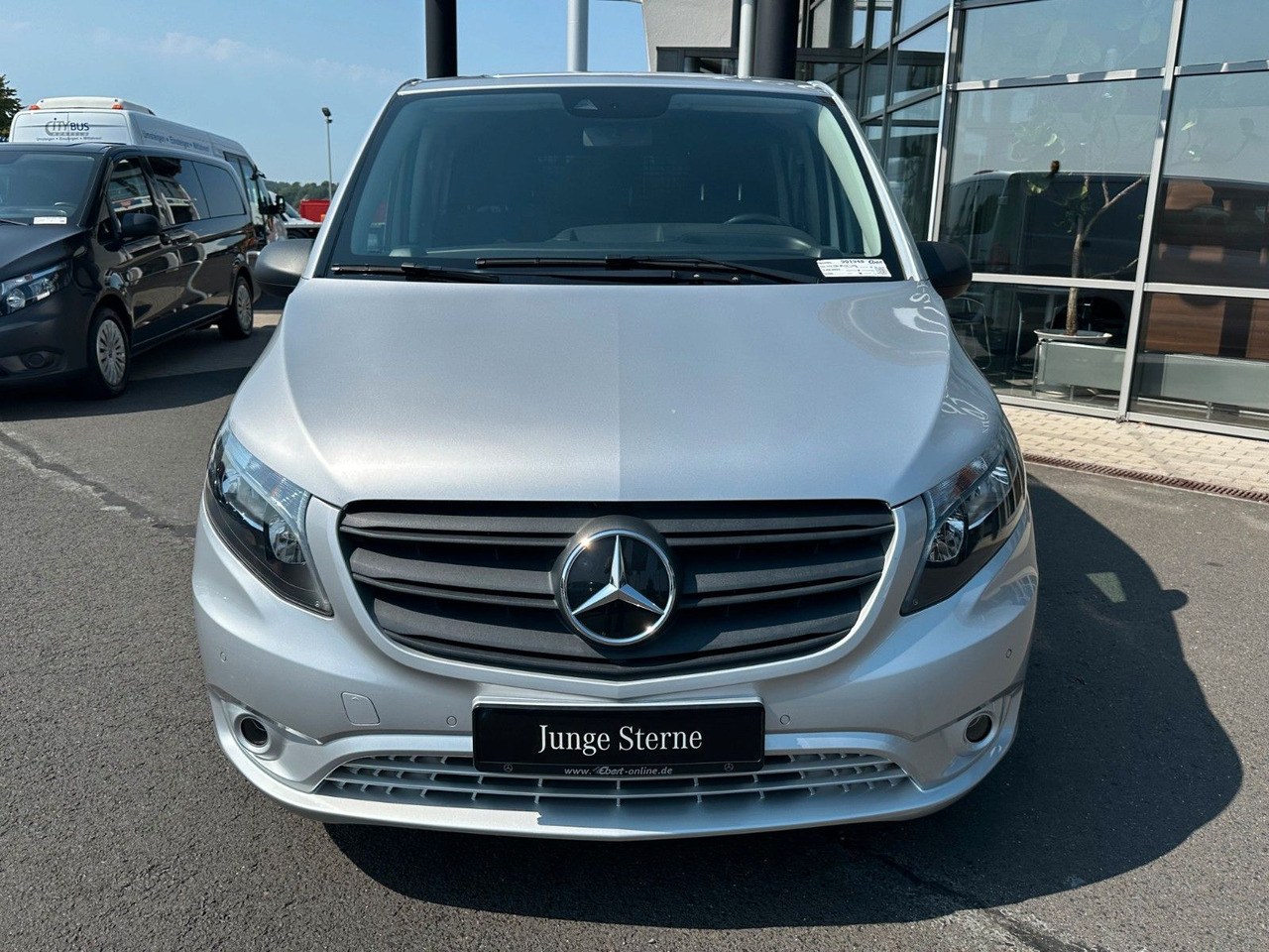 Mercedes-Benz Vito 114 CDI Mixto Regal AHK Klima PARKTRONIC - Putnički kombi: slika 2 Mercedes-Benz Vito 114 CDI Mixto Regal AHK Klima PARKTRONIC - Putnički kombi: slika 2