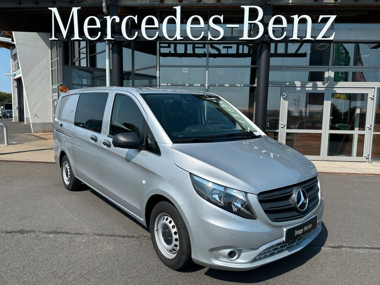Mercedes-Benz Vito 114 CDI Mixto Regal AHK Klima PARKTRONIC - Putnički kombi: slika 1 Mercedes-Benz Vito 114 CDI Mixto Regal AHK Klima PARKTRONIC - Putnički kombi: slika 1