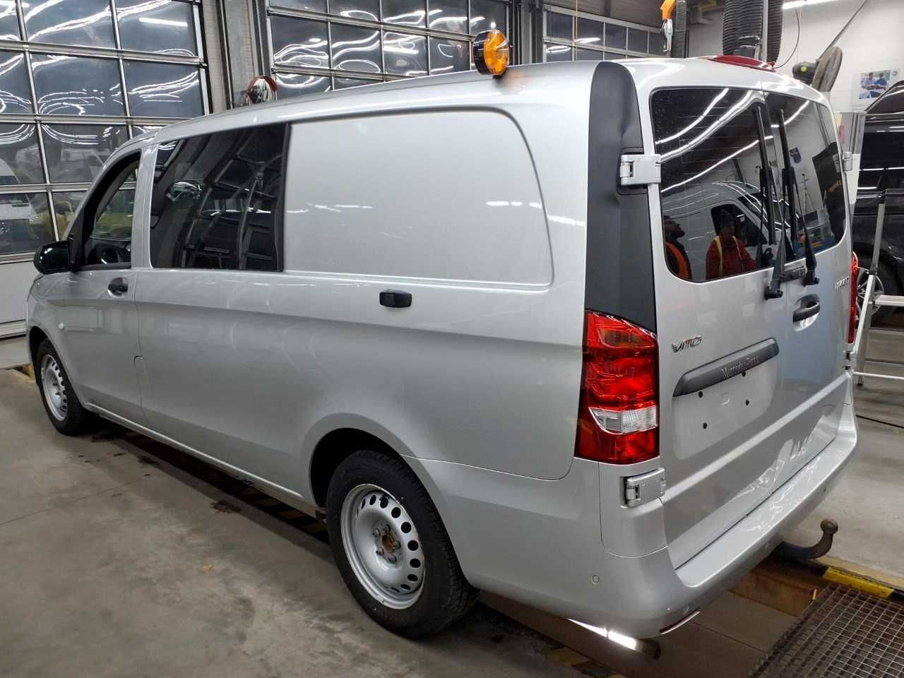 Mercedes-Benz Vito 114 CDI Mixto Regal AHK Klima PARKTRONIC - Putnički kombi: slika 3 Mercedes-Benz Vito 114 CDI Mixto Regal AHK Klima PARKTRONIC - Putnički kombi: slika 3