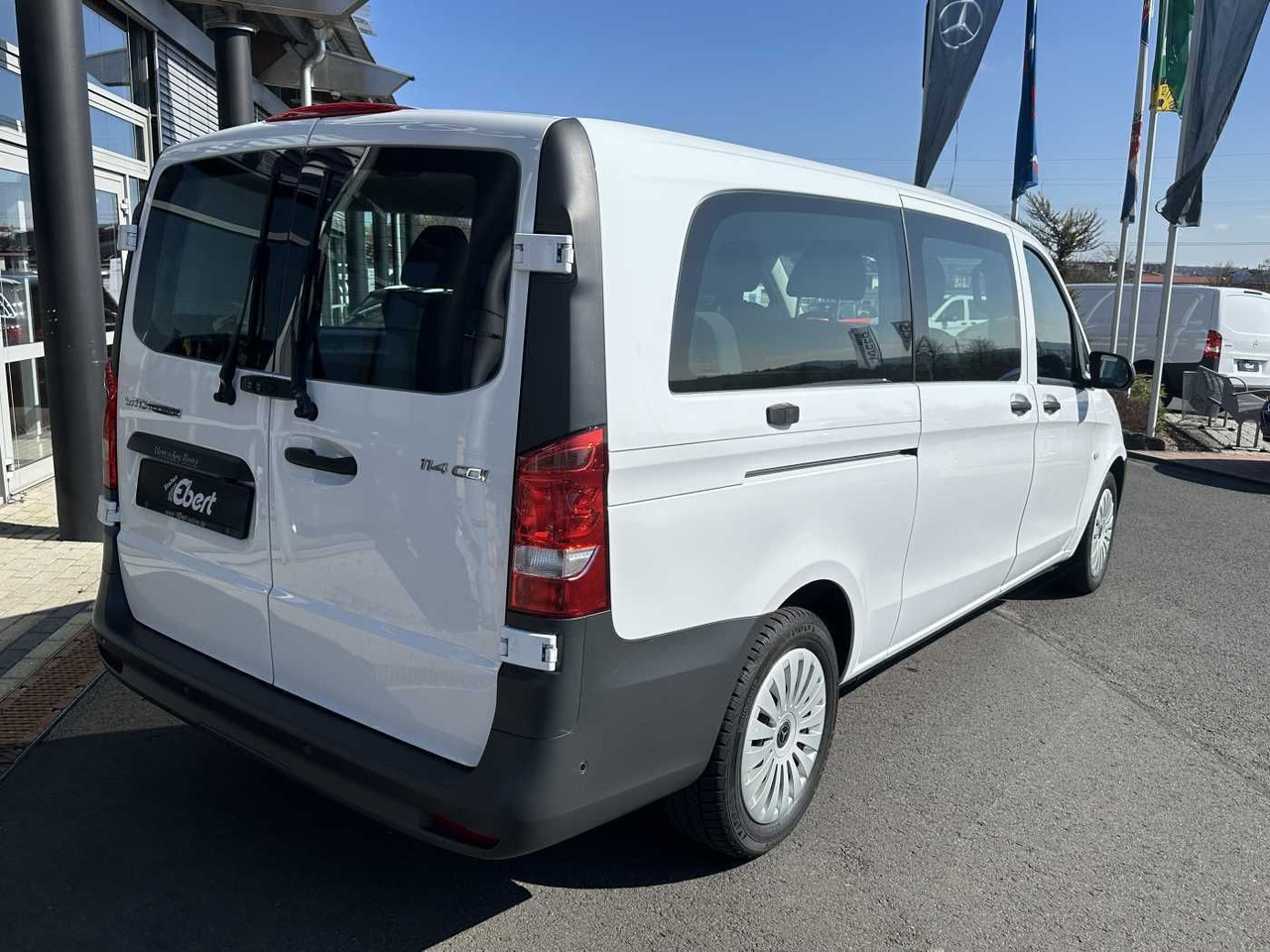 Mercedes-Benz Vito 114 CDI Tourer 8Sitze Klima Audio40 Kamera - Automobil: slika 4 Mercedes-Benz Vito 114 CDI Tourer 8Sitze Klima Audio40 Kamera - Automobil: slika 4