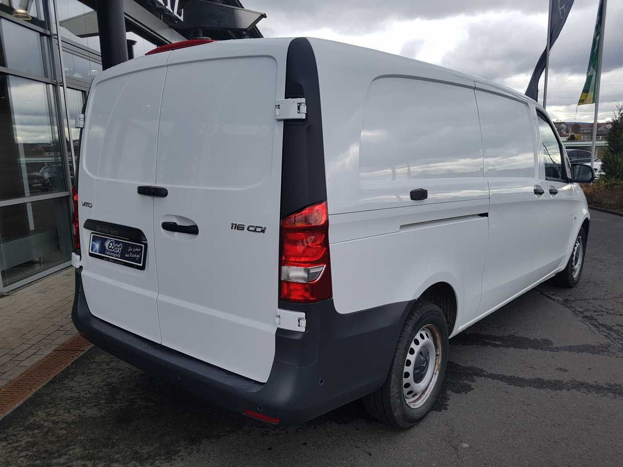 Mercedes-Benz Vito 116 CDI Extralang 9G Klima Kamera Audio40 - Mali kombi: slika 4 Mercedes-Benz Vito 116 CDI Extralang 9G Klima Kamera Audio40 - Mali kombi: slika 4