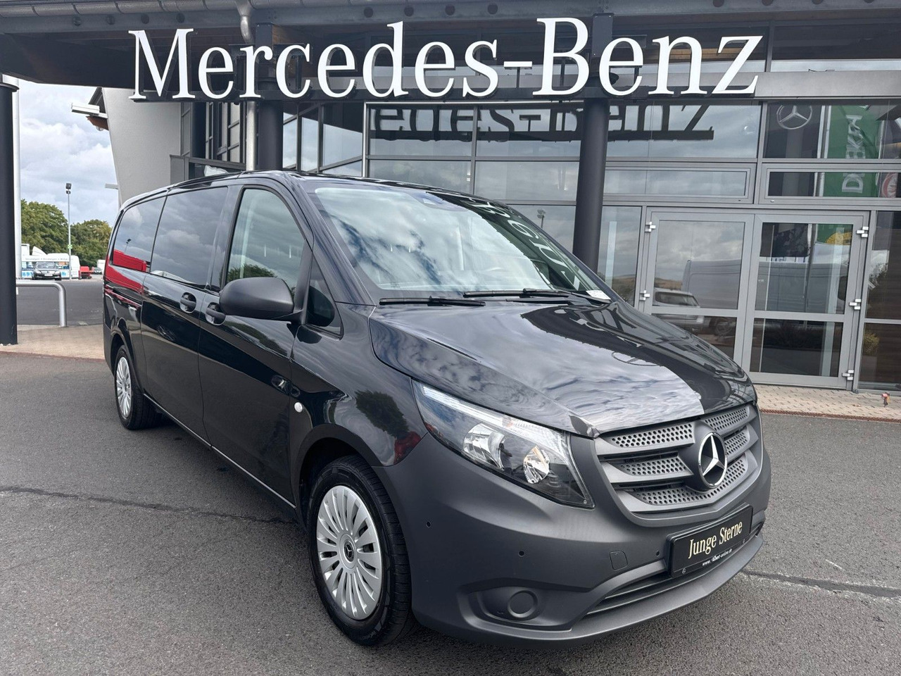 Mercedes-Benz Vito 116 CDI Tourer Pro 3430 9G 2xKlima Kamera - Putnički kombi: slika 1 Mercedes-Benz Vito 116 CDI Tourer Pro 3430 9G 2xKlima Kamera - Putnički kombi: slika 1