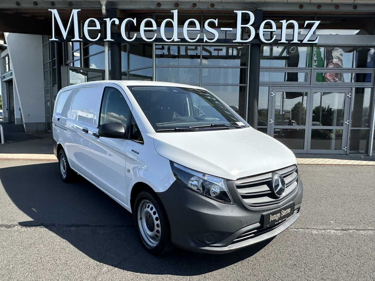 Mercedes-Benz eVito 112 Klima Kamera Navi SHZ Tempomat - Mali kombi, Električno dostavno vozilo: slika 1 Mercedes-Benz eVito 112 Klima Kamera Navi SHZ Tempomat - Mali kombi, Električno dostavno vozilo: slika 1